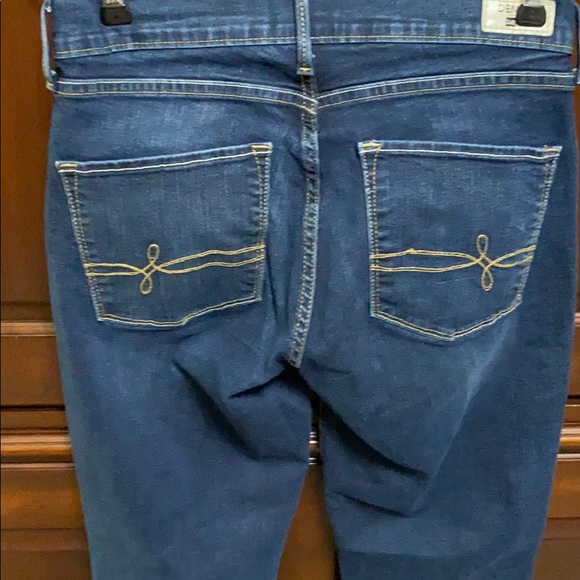 Levi’s - Picture 3 of 6